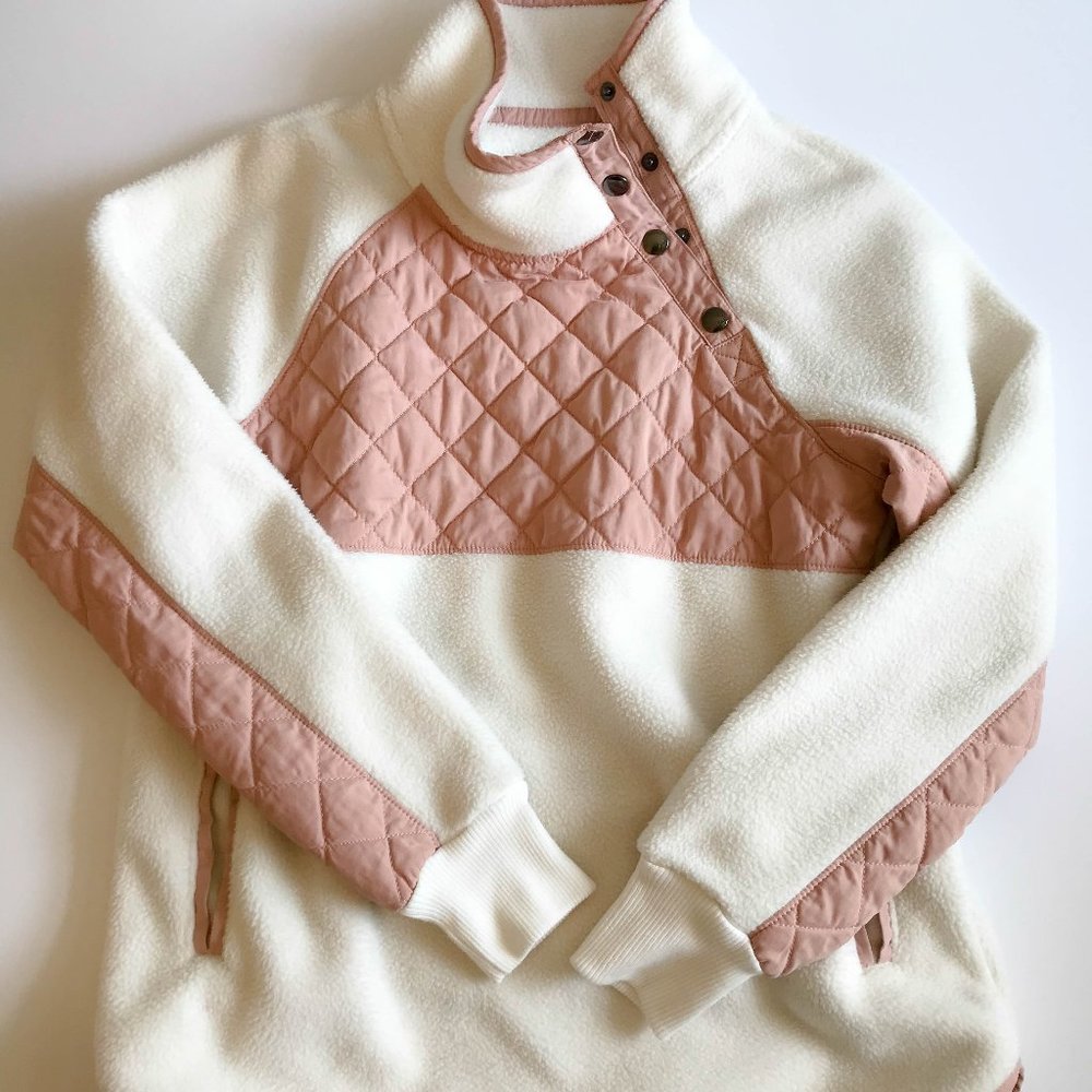 Abercrombie & Fitch Asymmetrical Snap-Up Fleece